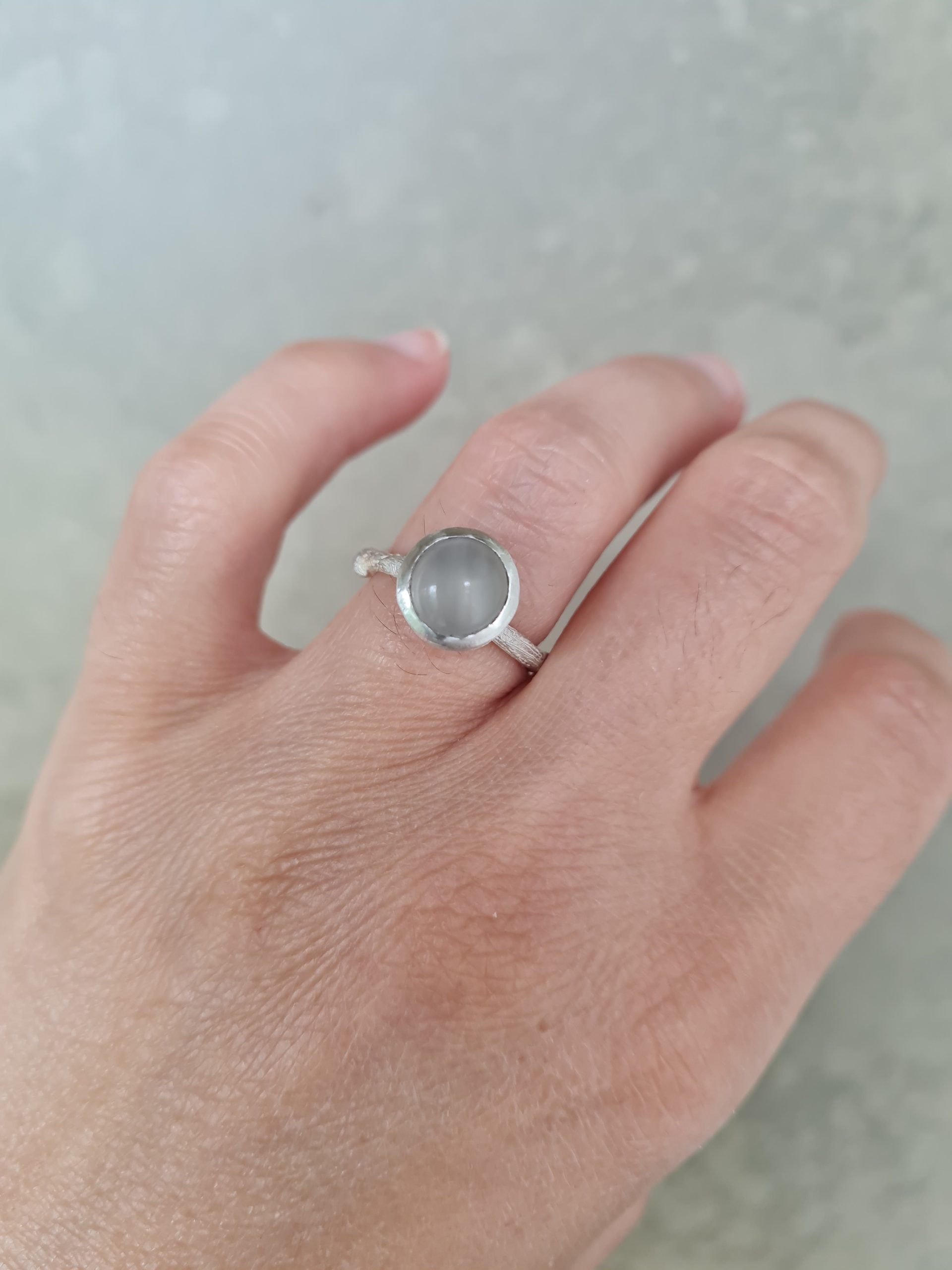 Anillo con cenizas y cabujón grande - Imagen 11