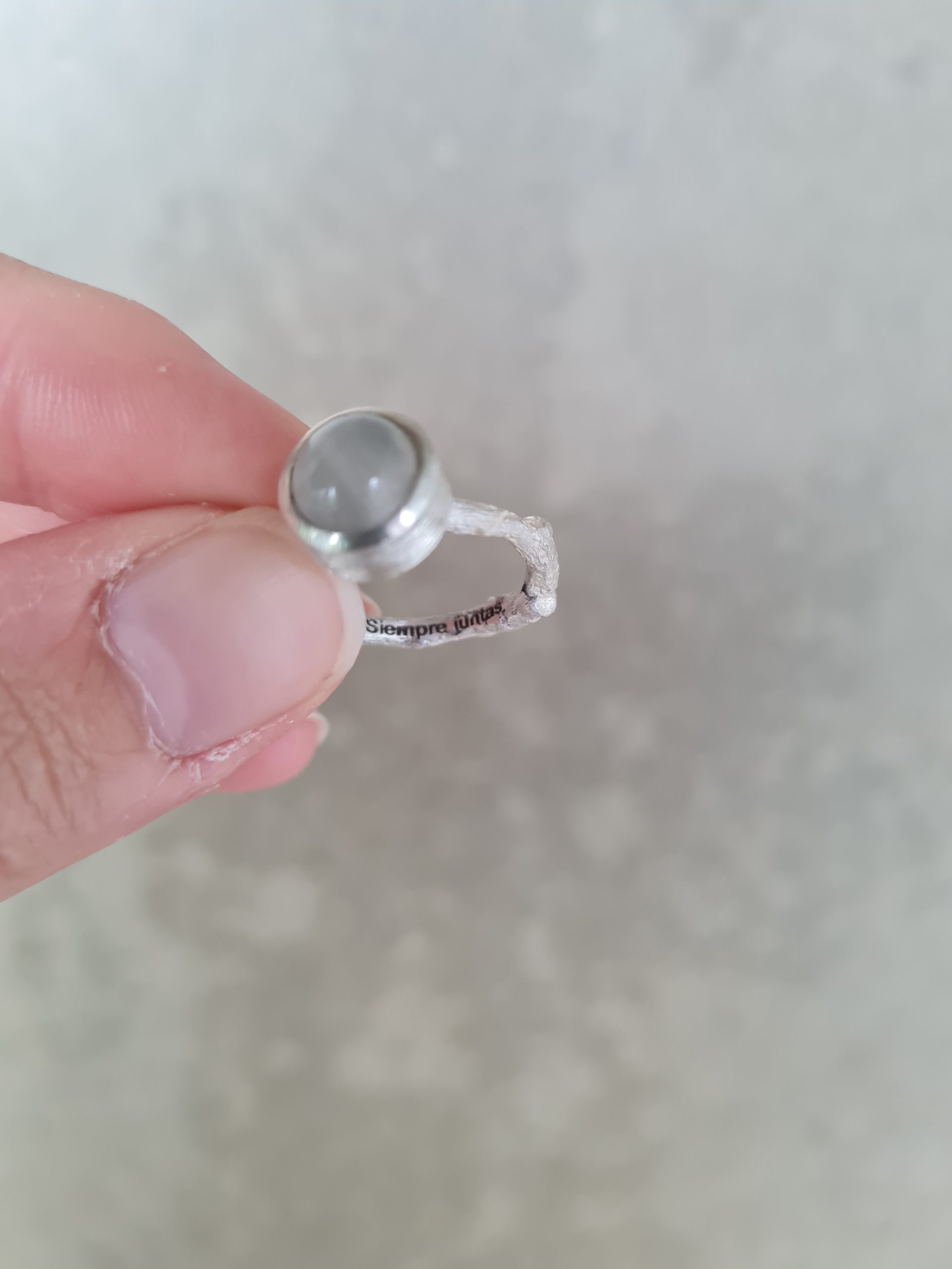 Anillo con cenizas y cabujón grande - Imagen 9