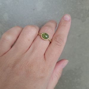 anillo conmemorativo en oro amarillo de 18k