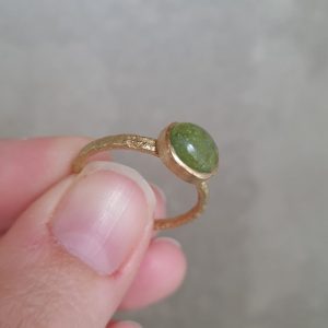 anillo conmemorativo en oro amarillo de 18k