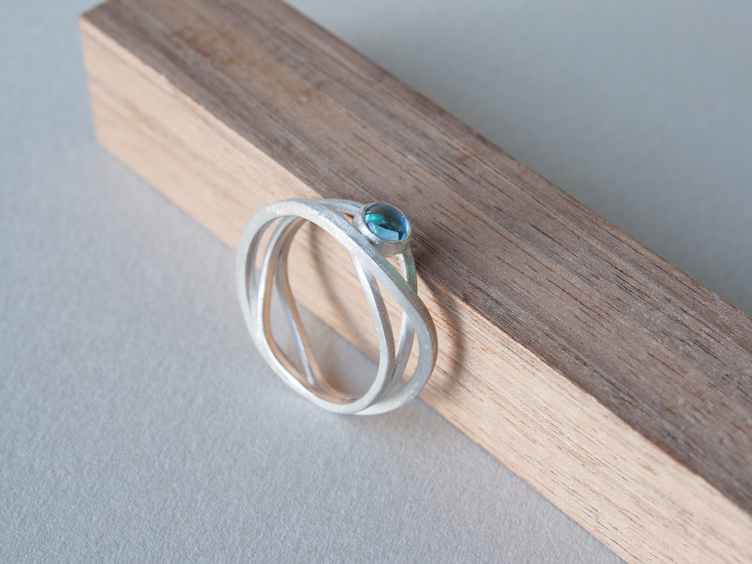 Anillo Horus con cenizas - Imagen 4