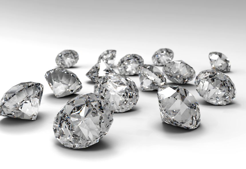 Pendiente diamante: Elegancia y personalización artesanal en joyería