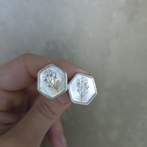 Gemelos hexagonales de plata con grabado personalizado – TessJewels