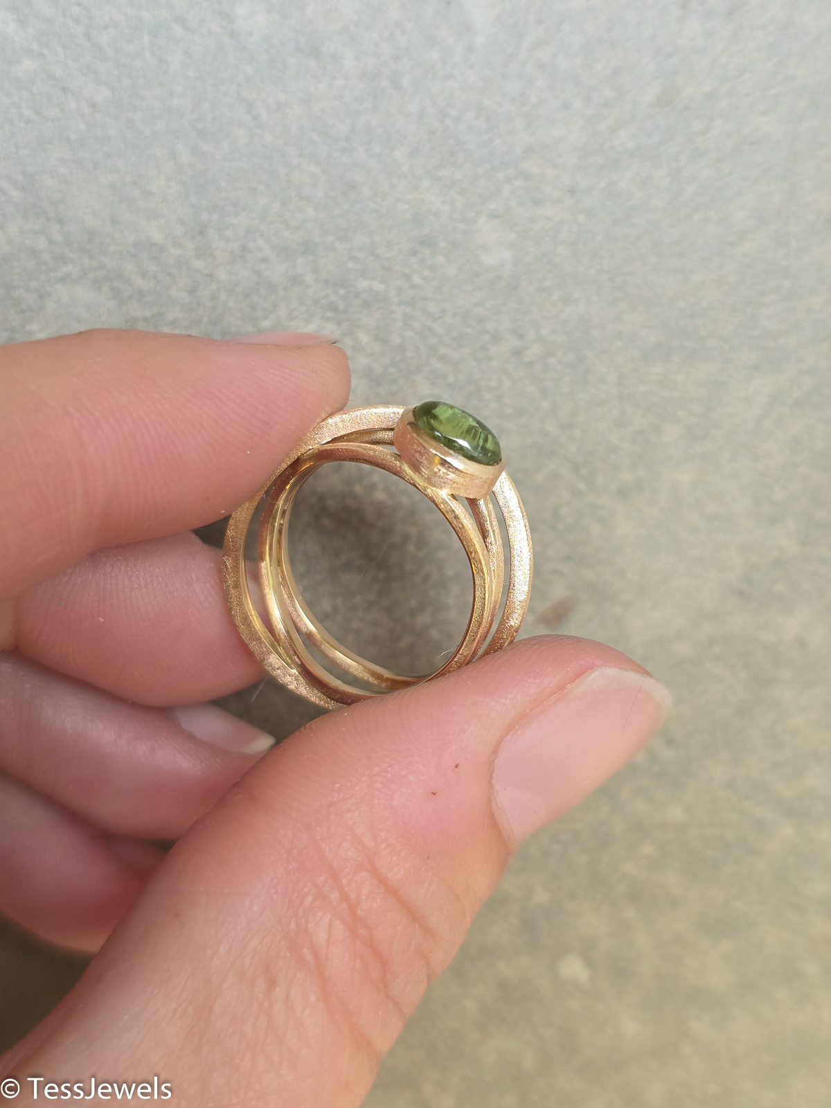 Anillo Horus de oro reciclado con cenizas 15 Anillo Horus de oro reciclado con cenizas - Imagen 8